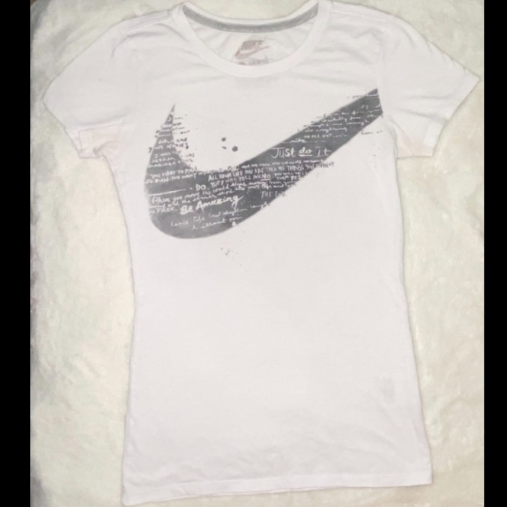 Nike T-shirt